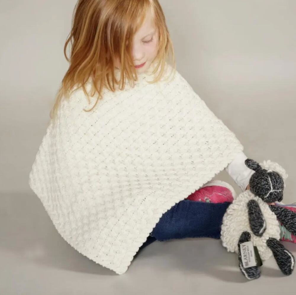 Blarney Woolen Mills Kids Aran Poncho Cream Wool Knit 9-10y NWT